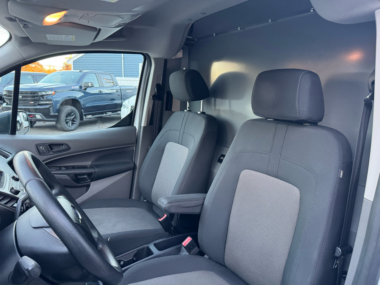 Used 2022 Ford Transit Connect XL image 25