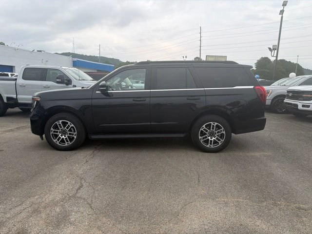 Used 2025 Ford Expedition Active AWD/4WD image 15