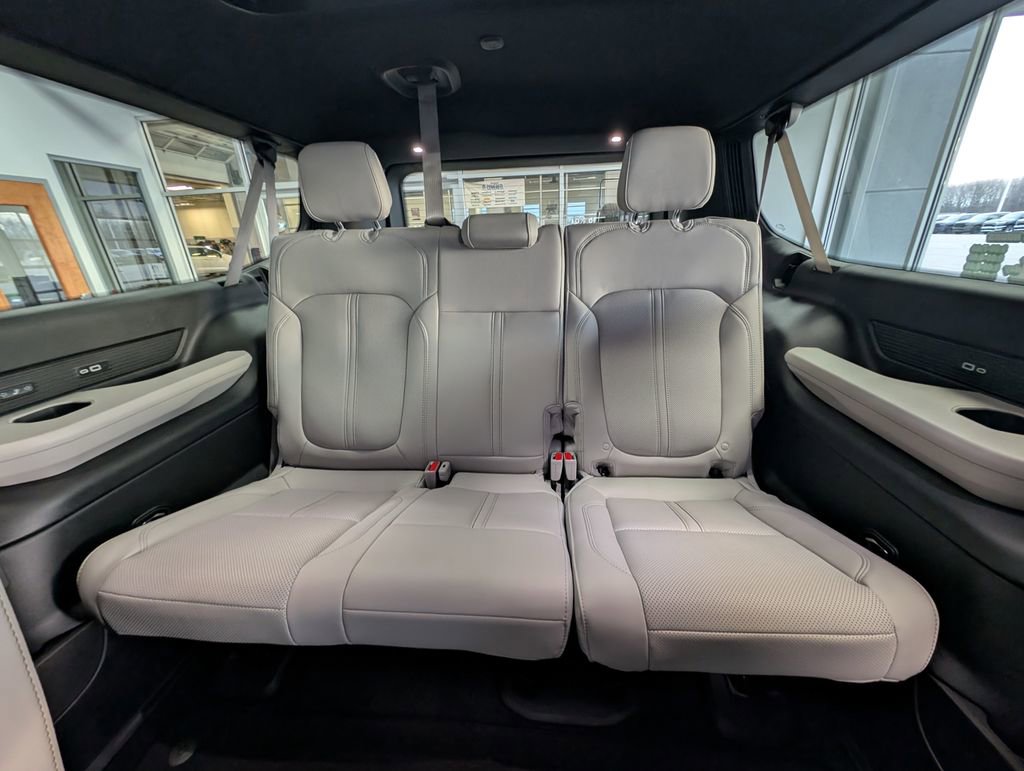 New 2026 Jeep Grand Wagoneer L Limited image 16