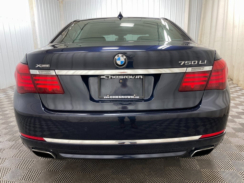 Used 2015 BMW 750Li xDrive image 22