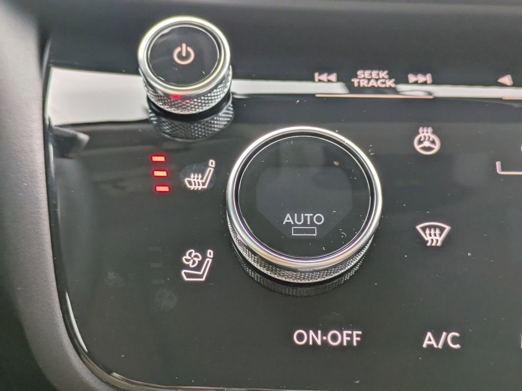 New 2026 INFINITI QX60 Luxe w/ Family Package image 26