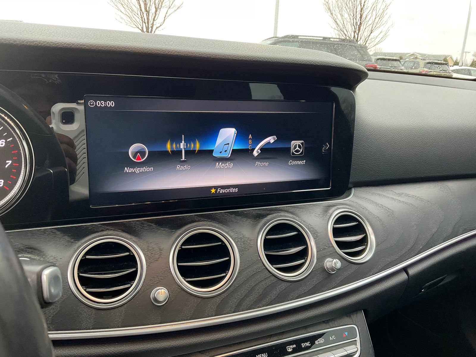 Used 2019 Mercedes-Benz E 450 4MATIC Sedan image 41