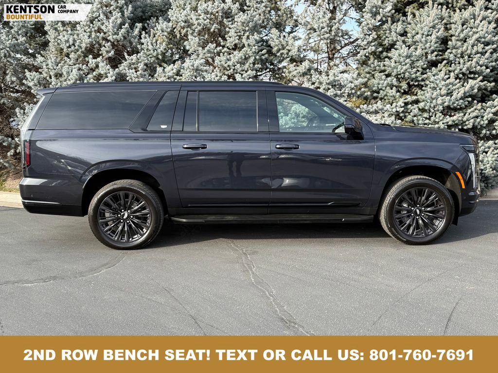 Used 2025 Cadillac Escalade ESV Sport w/ LPO, ONYX Package AWD/4WD image 10