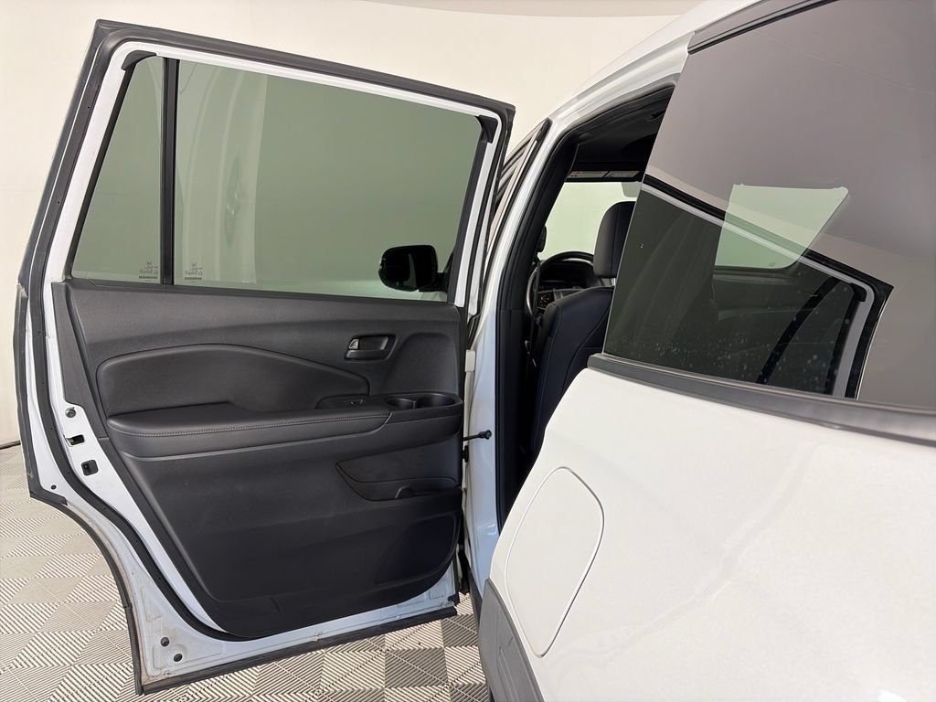 Used 2022 Honda Passport EX-L image 10