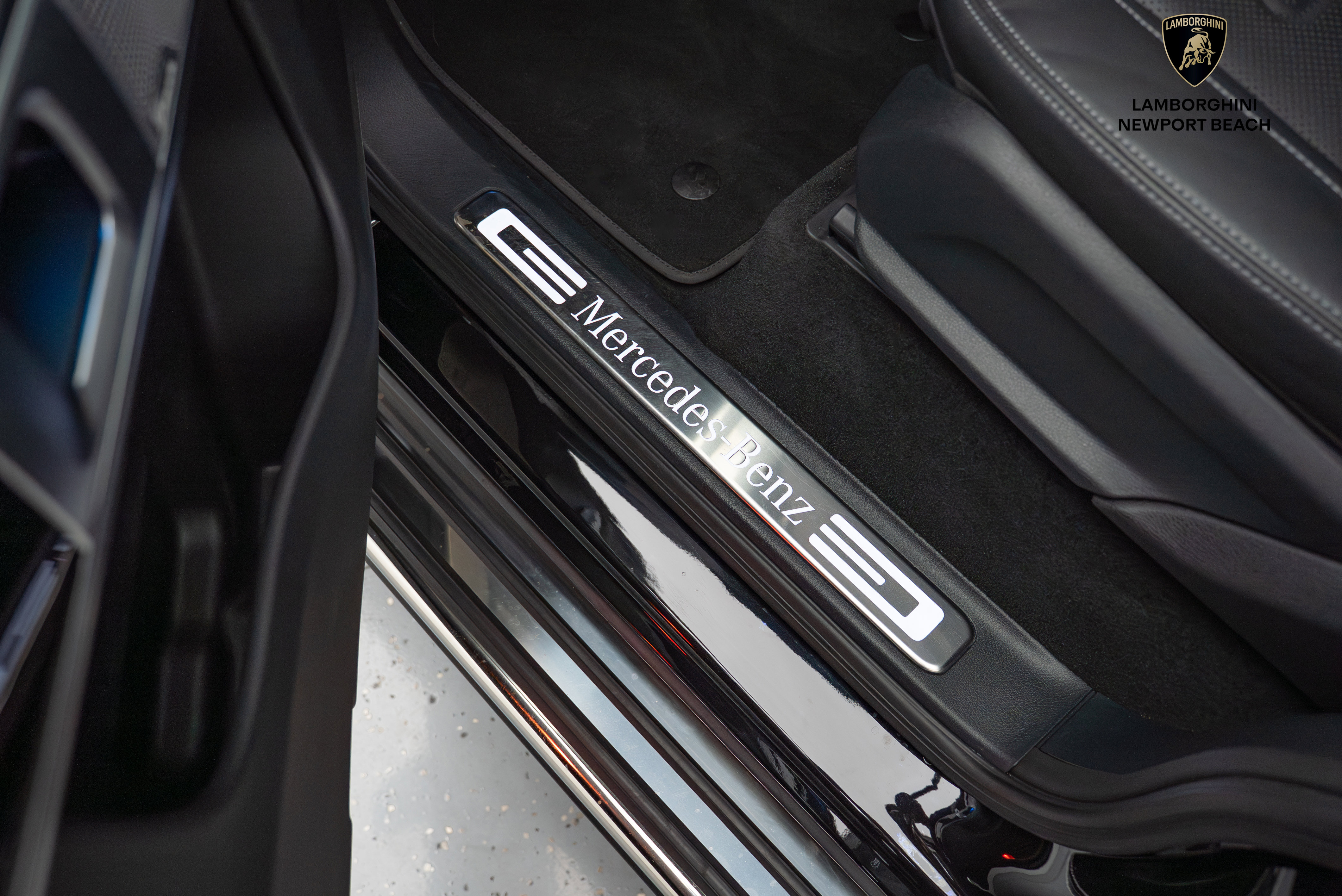 Used 2025 Mercedes-Benz G 550 image 24