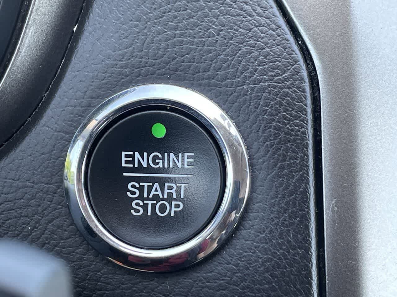 Used 2017 Ford Fusion SE w/ Equipment Group 201A FWD image 28