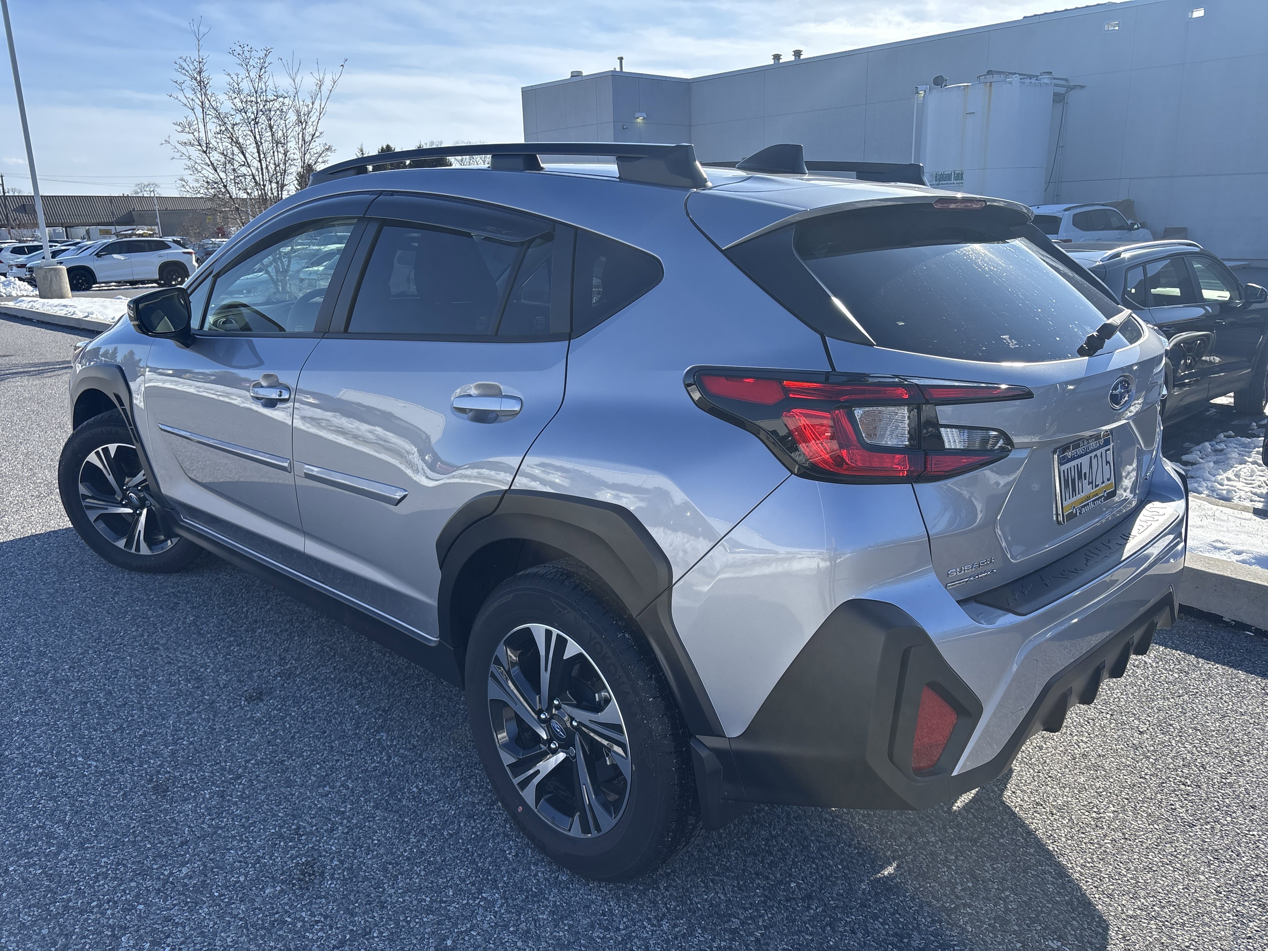 Used 2025 Subaru Crosstrek 2.0i Premium image 3