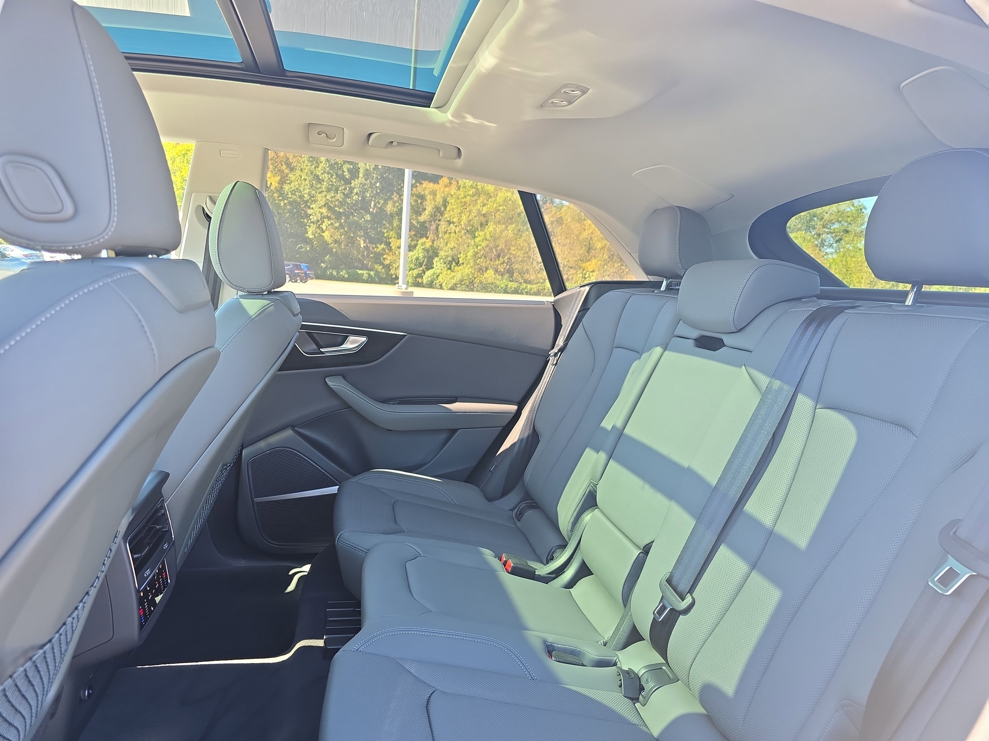 New 2025 Audi Q8 Premium Plus image 14