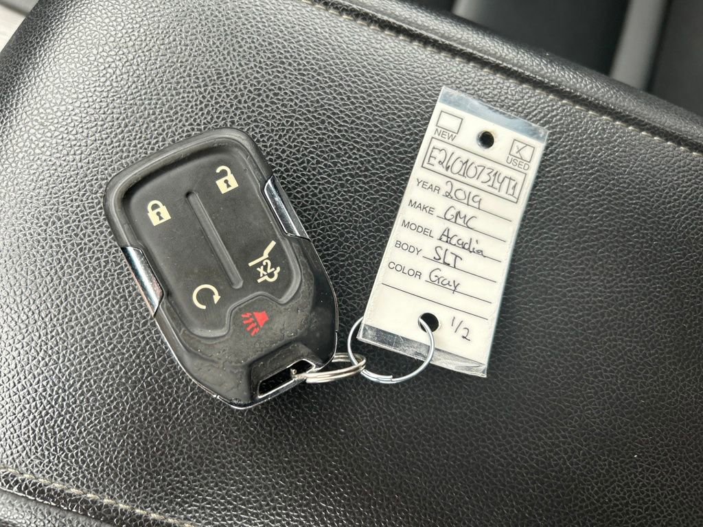 Used 2019 GMC Acadia SLT image 34