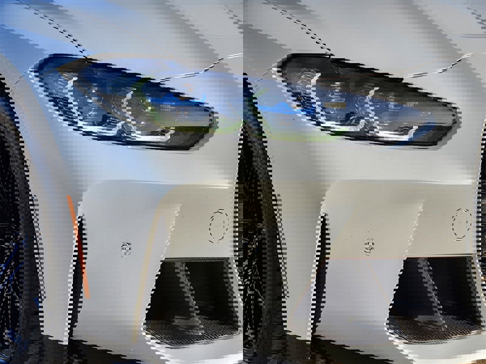 Used 2021 BMW M4 Coupe w/ M Carbon Exterior Package image 9