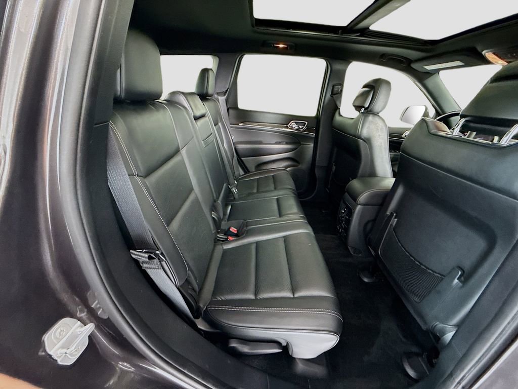 Used 2015 Jeep Grand Cherokee Overland w/ Advanced Technology Group image 22