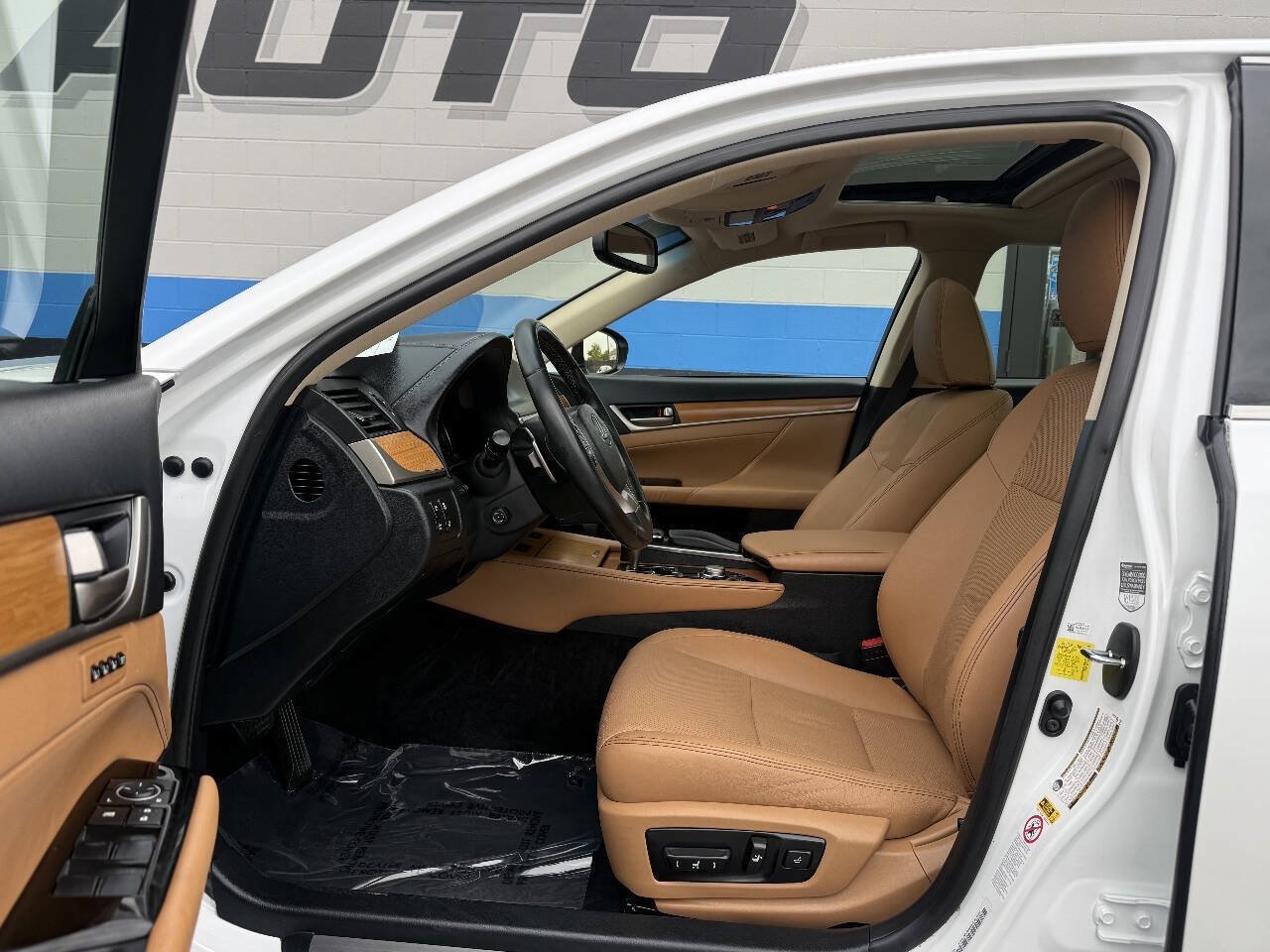 Used 2013 Lexus GS 450h RWD image 9