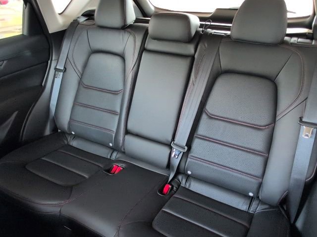 Used 2025 MAZDA CX-5 Carbon Edition image 14