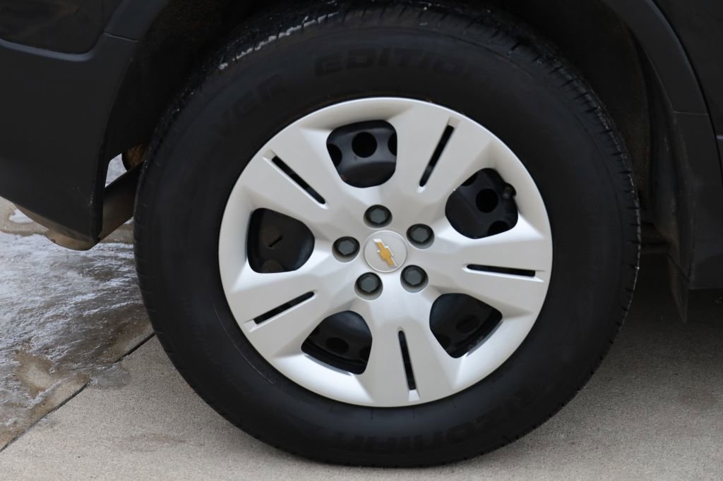 Used 2016 Chevrolet Trax LS image 30