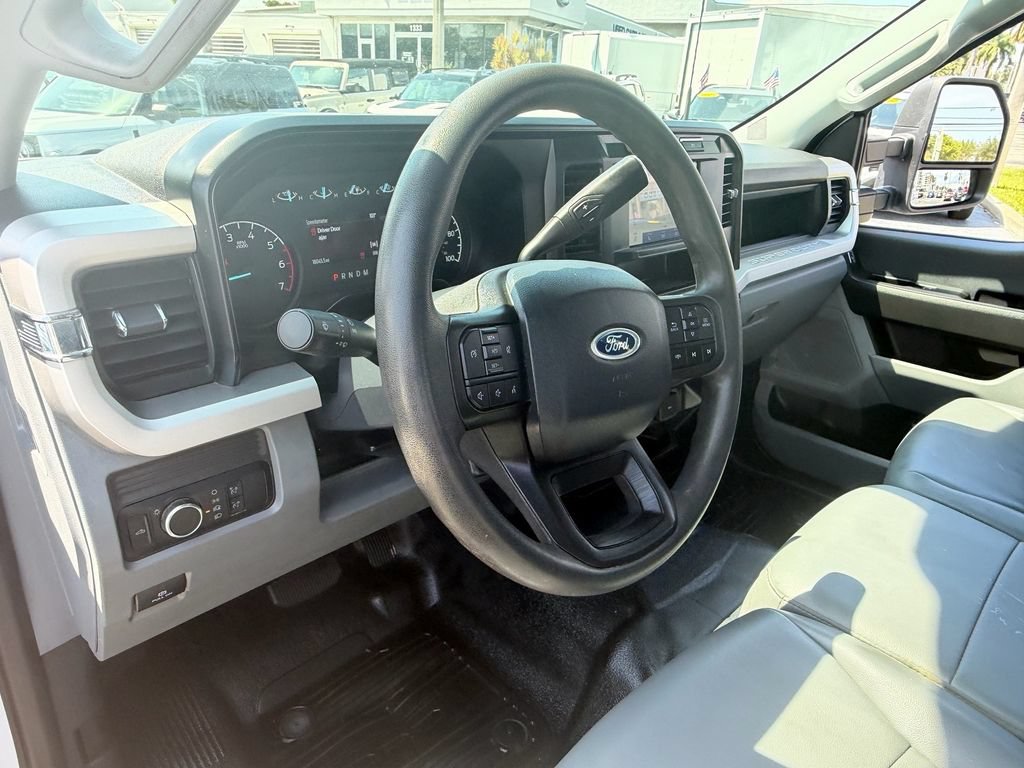 Used 2024 Ford F250 XL RWD image 10