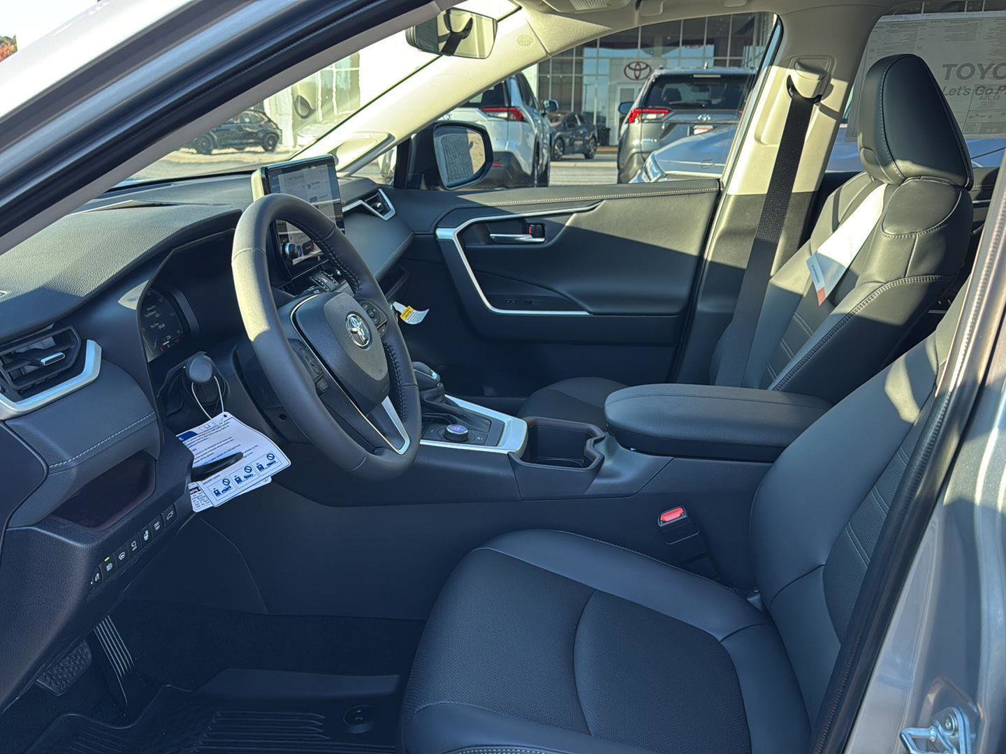 New 2025 Toyota RAV4 Limited image 9