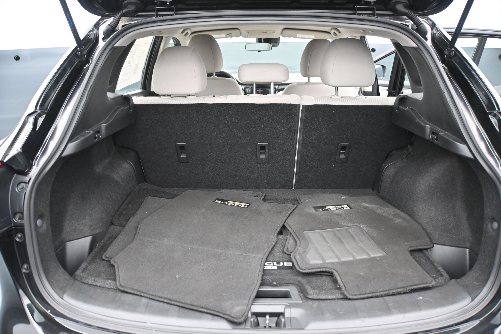 Used 2020 Nissan Rogue Sport SV AWD/4WD image 15