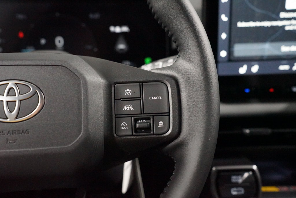 New 2026 Toyota RAV4 XSE AWD/4WD image 14