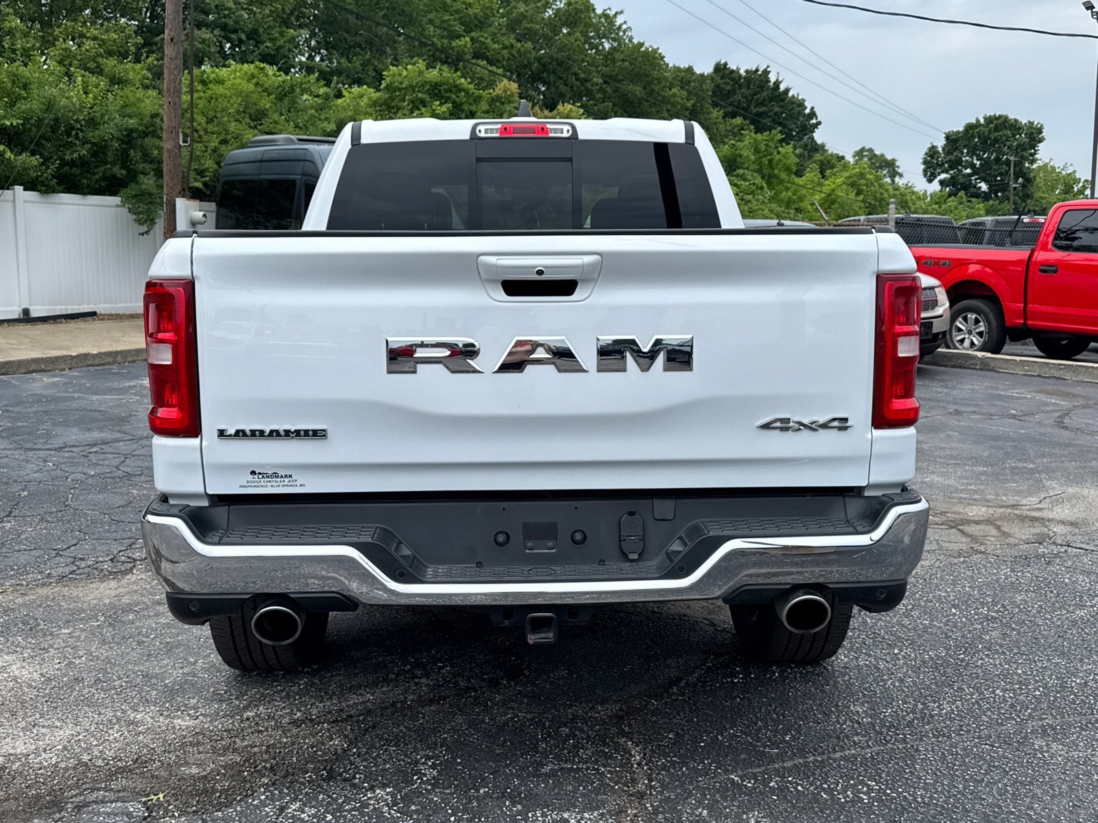 Used 2025 RAM 1500 Laramie AWD/4WD image 4