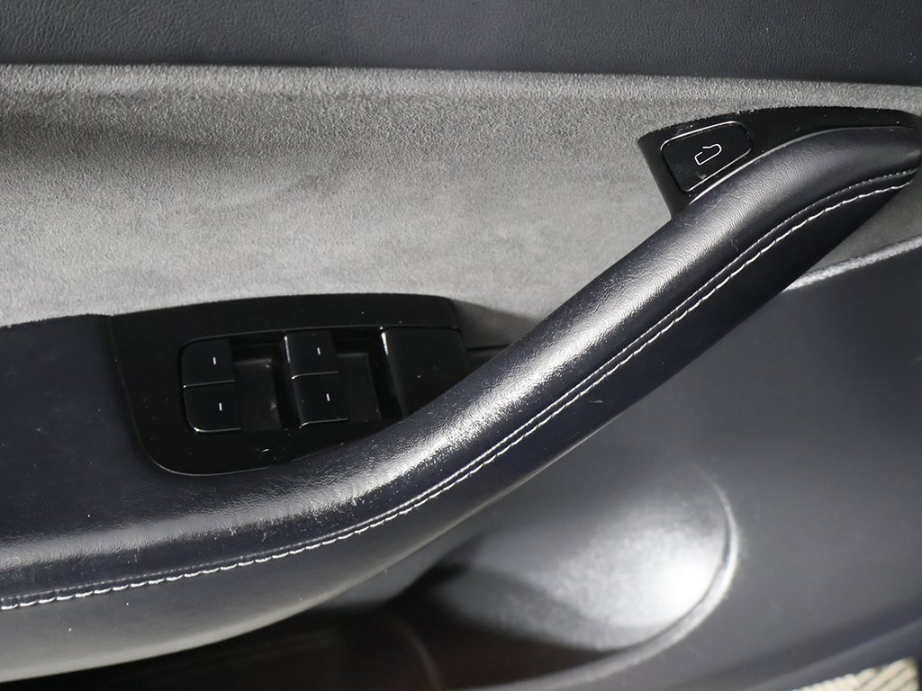 Used 2020 Tesla Model Y Long Range image 35