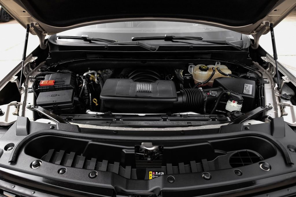 Used 2021 Cadillac Escalade Premium Luxury w/ Driver Assist Tech Package AWD/4WD image 58