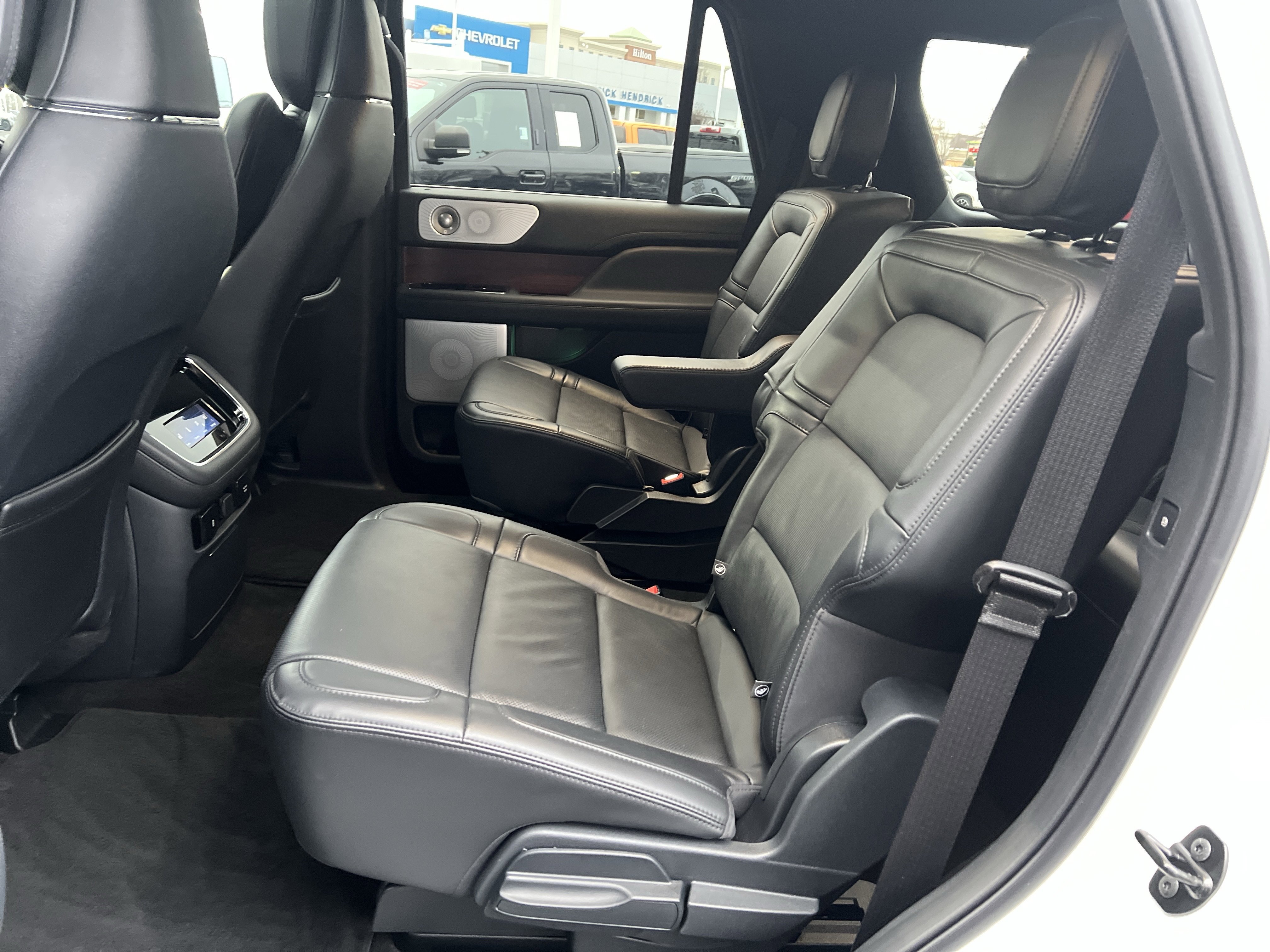 Used 2024 Lincoln Navigator Reserve image 31