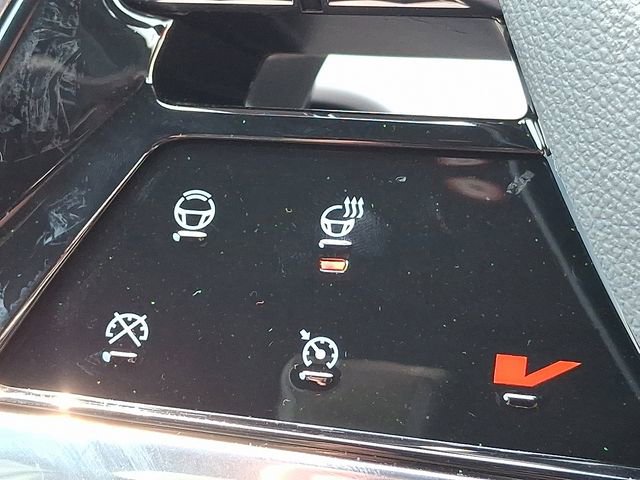 New 2026 Cadillac Vistiq Sport w/ LPO, Floor Liner Package image 13