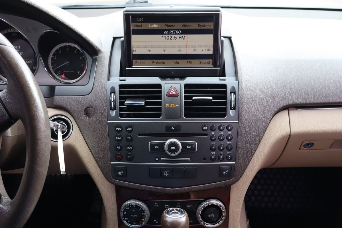 Used 2011 Mercedes-Benz C 300 4MATIC Sedan image 35