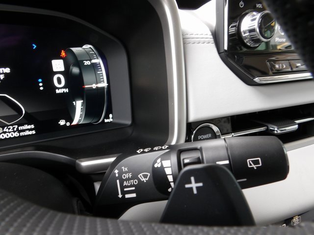 New 2025 Mitsubishi Outlander SEL image 36