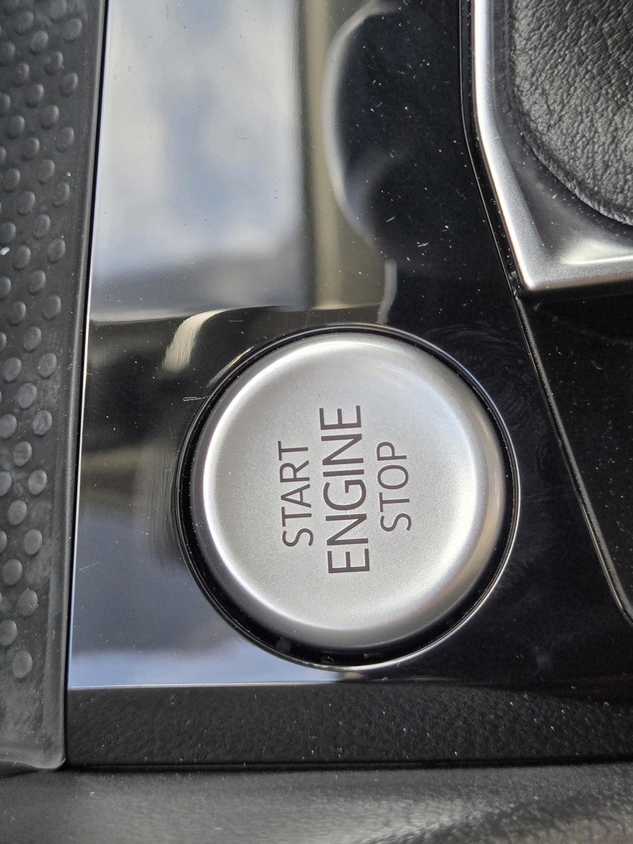 Used 2024 Volkswagen Taos S image 20