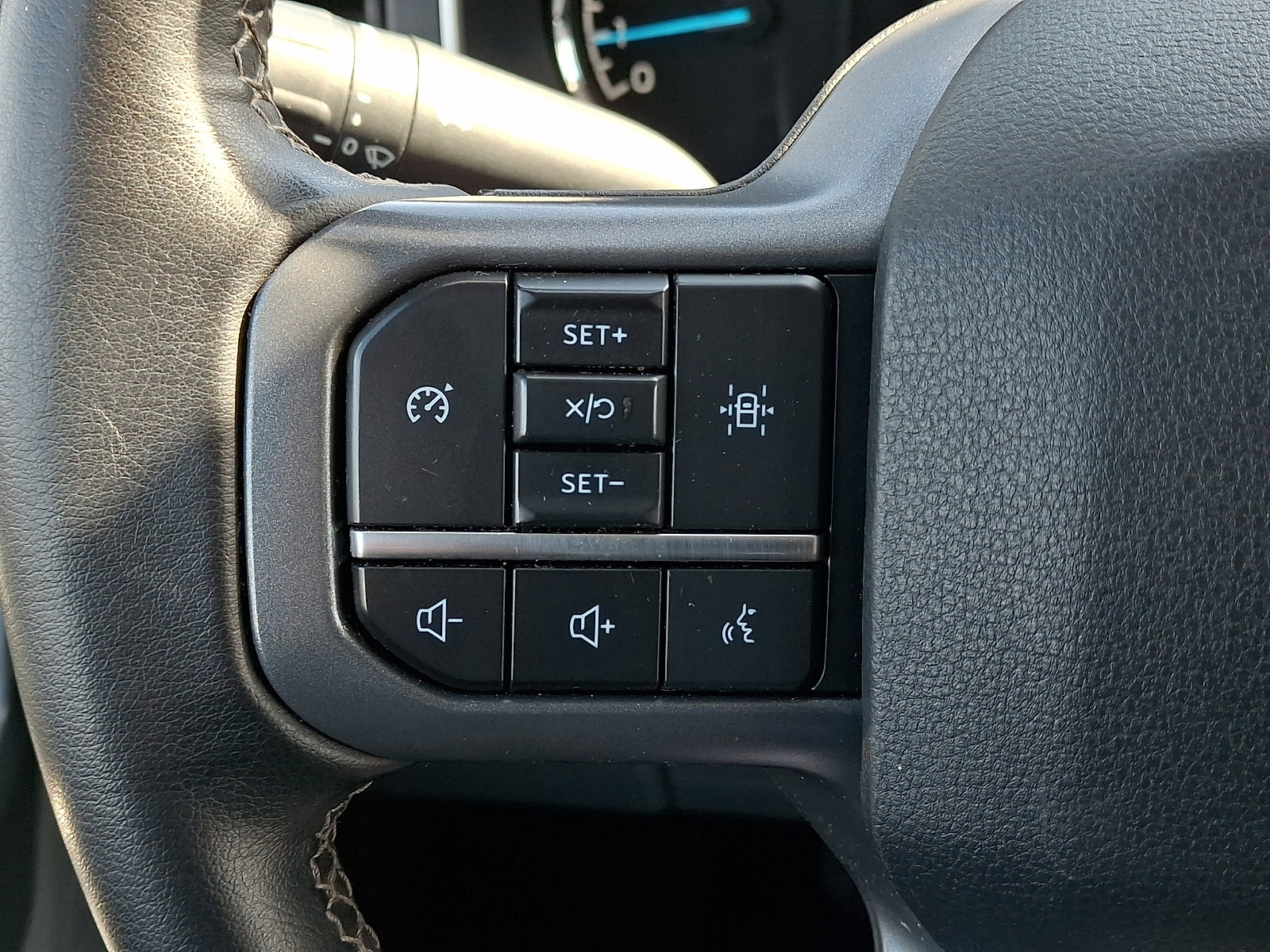 Certified 2023 Ford F150 XLT w/ Equipment Group 302A High image 29