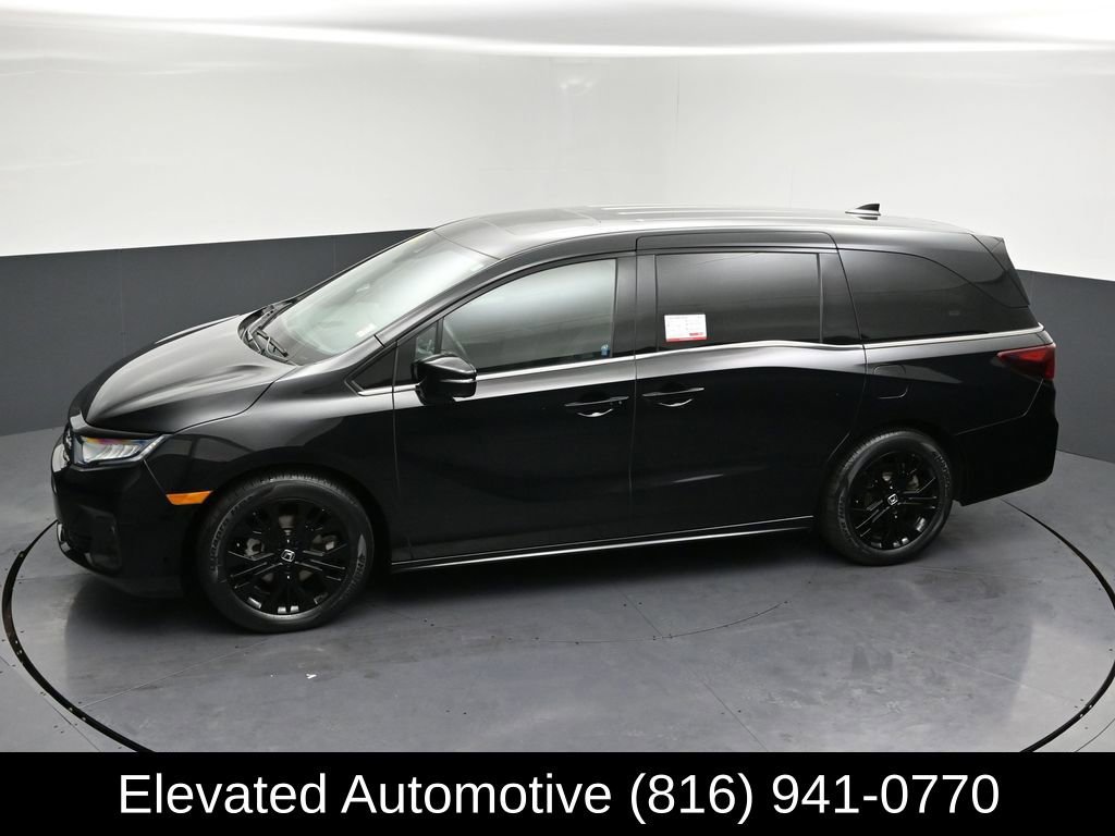 Used 2025 Honda Odyssey Sport-L image 29