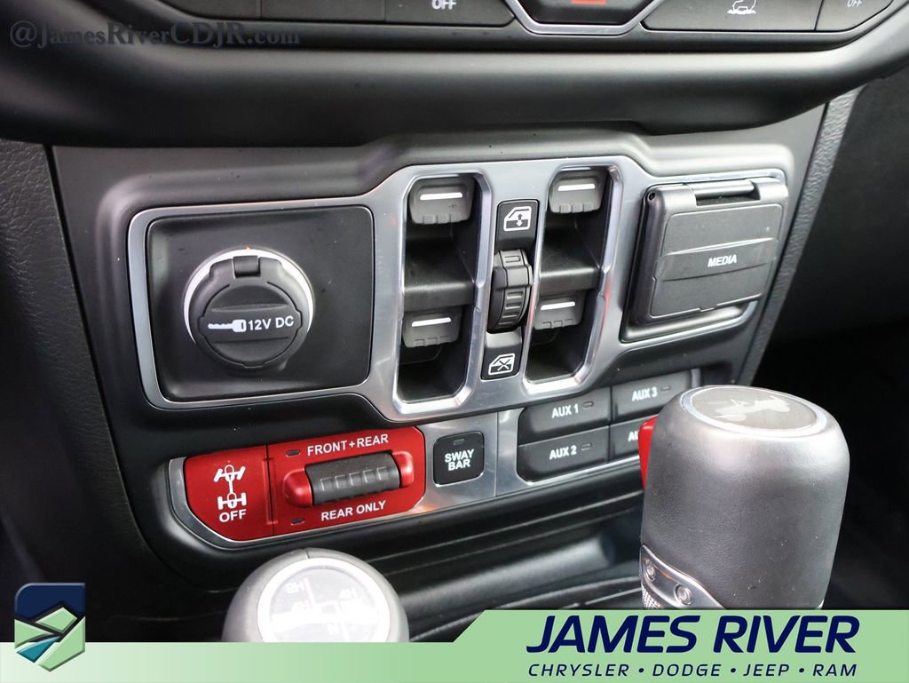 Used 2023 Jeep Wrangler Unlimited Rubicon 4xe w/ Cold Weather Group AWD/4WD image 38