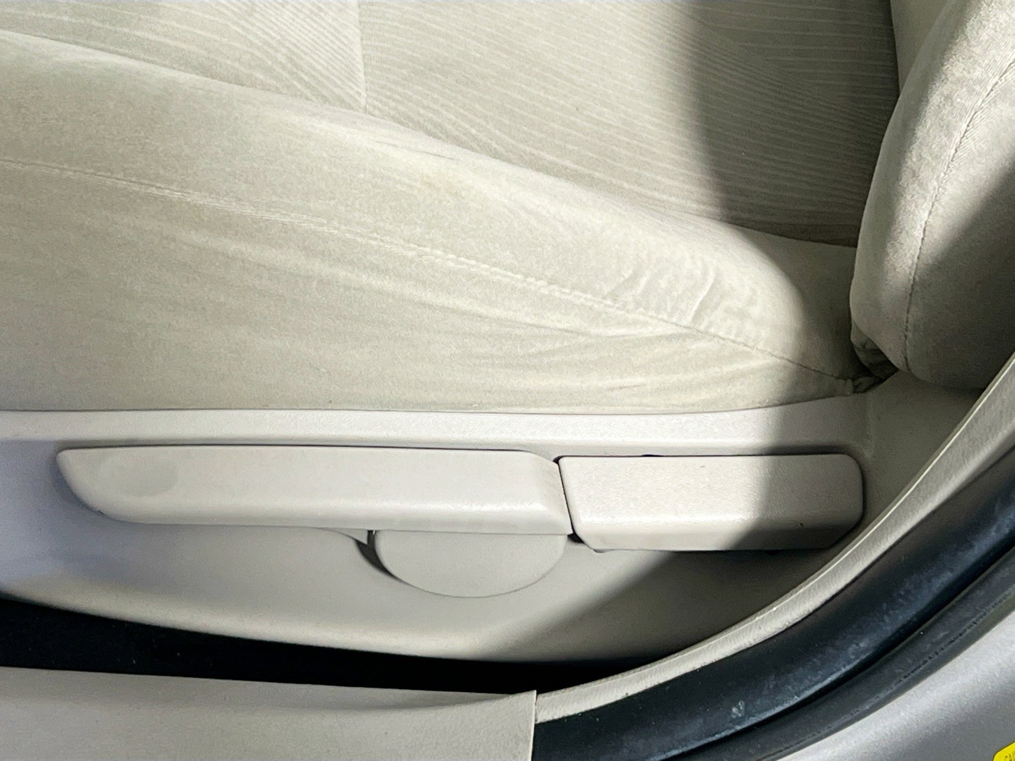 Used 2011 Toyota Corolla LE image 15