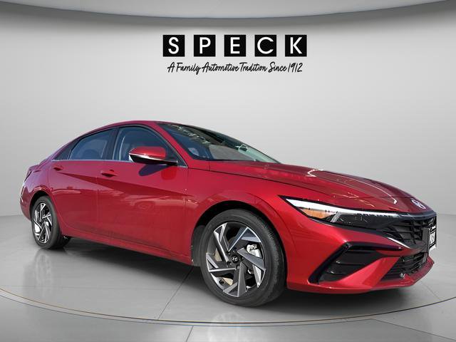 Certified 2025 Hyundai Elantra Limited FWD image 7