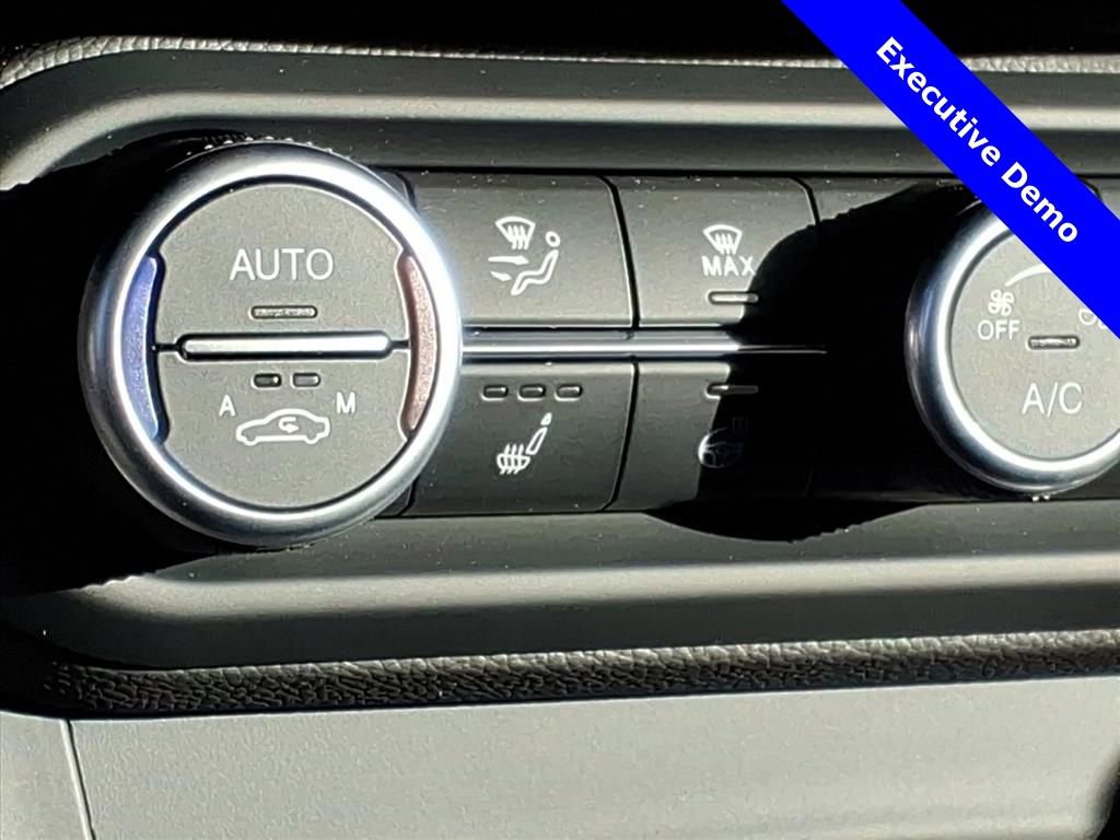 New 2025 Alfa Romeo Stelvio Sprint w/ Veloce Package AWD/4WD image 22