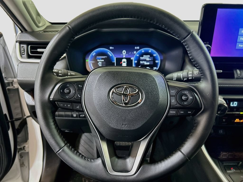 Used 2025 Toyota RAV4 Limited AWD/4WD image 10