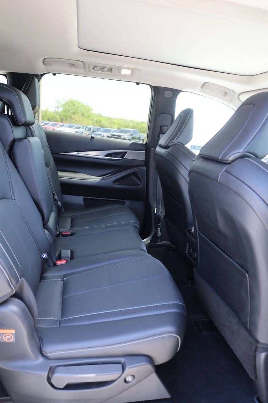 Used 2024 INFINITI QX60 Luxe AWD/4WD image 16