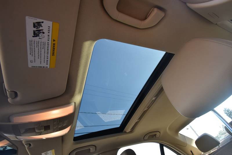 Used 2014 Mercedes-Benz C 250 Sedan image 27