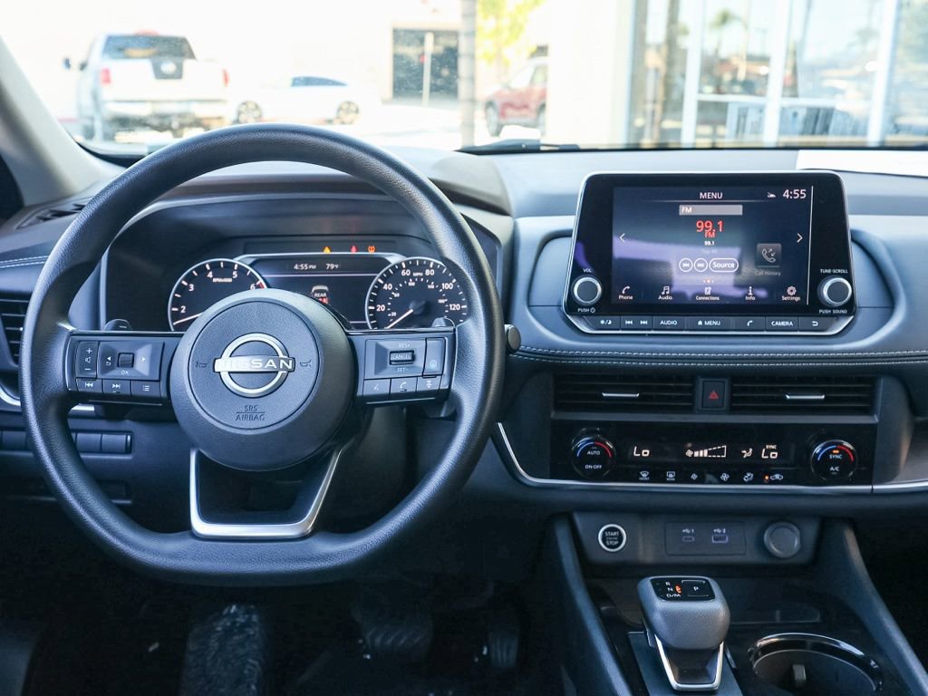 Used 2023 Nissan Rogue SV image 27