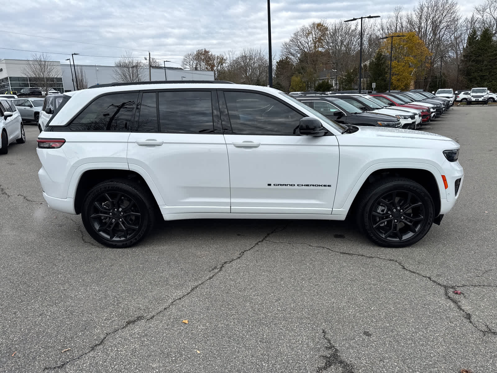 Used 2023 Jeep Grand Cherokee 30th Anniversary image 7