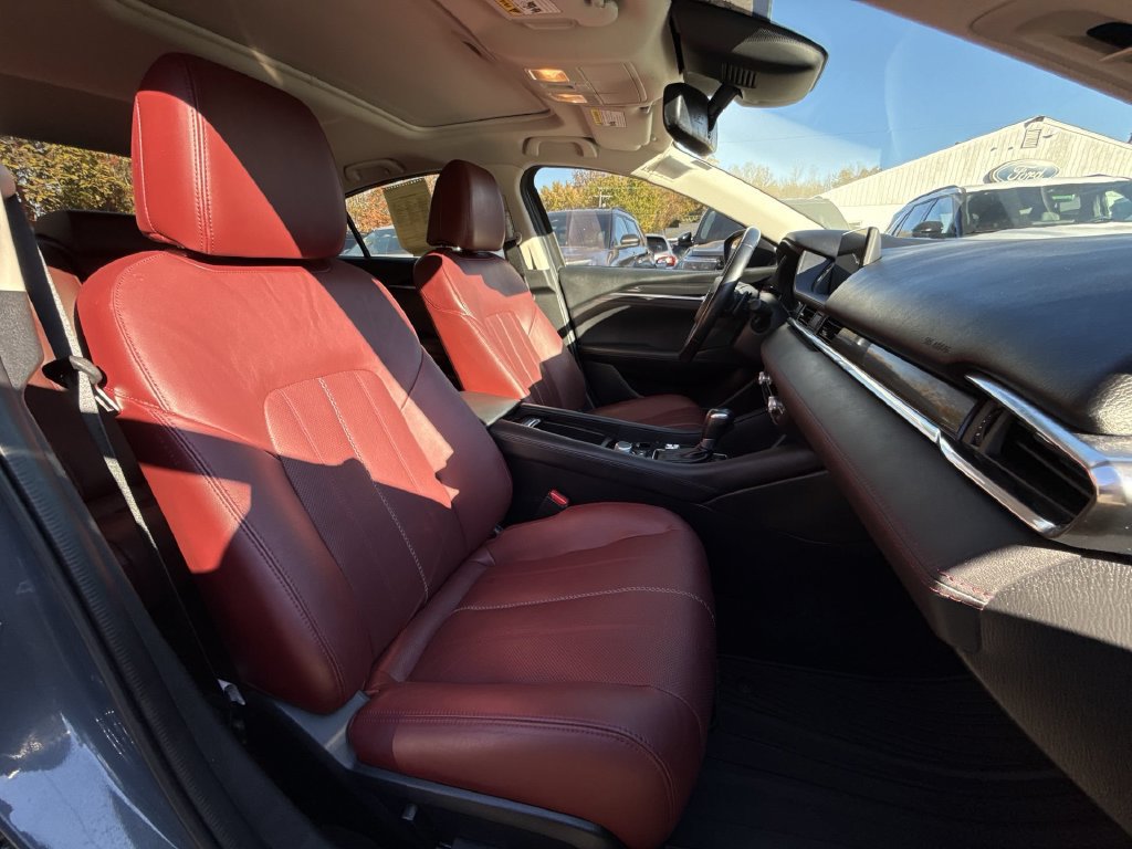 Used 2021 MAZDA MAZDA6 Carbon Edition FWD image 25