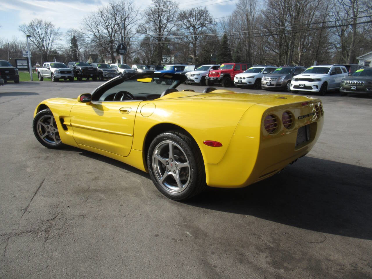 Used 2001 Chevrolet Corvette Convertible w/ Preferred Equipment Group2 image 12