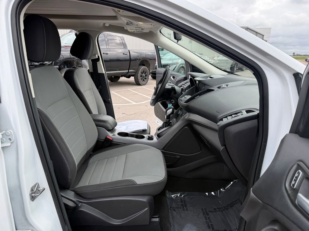 Used 2016 Ford Escape SE w/ Equipment Group 201A image 15