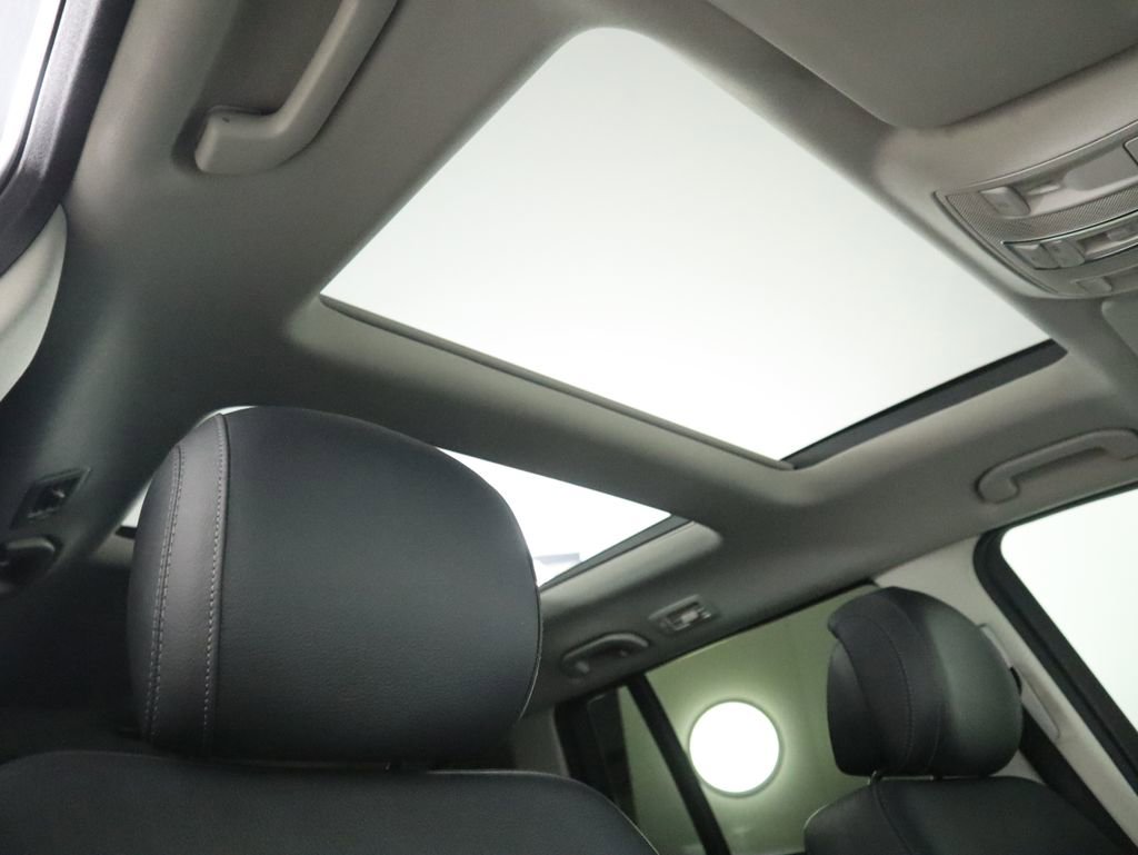 Used 2018 Mercedes-Benz GLS 550 4MATIC image 18