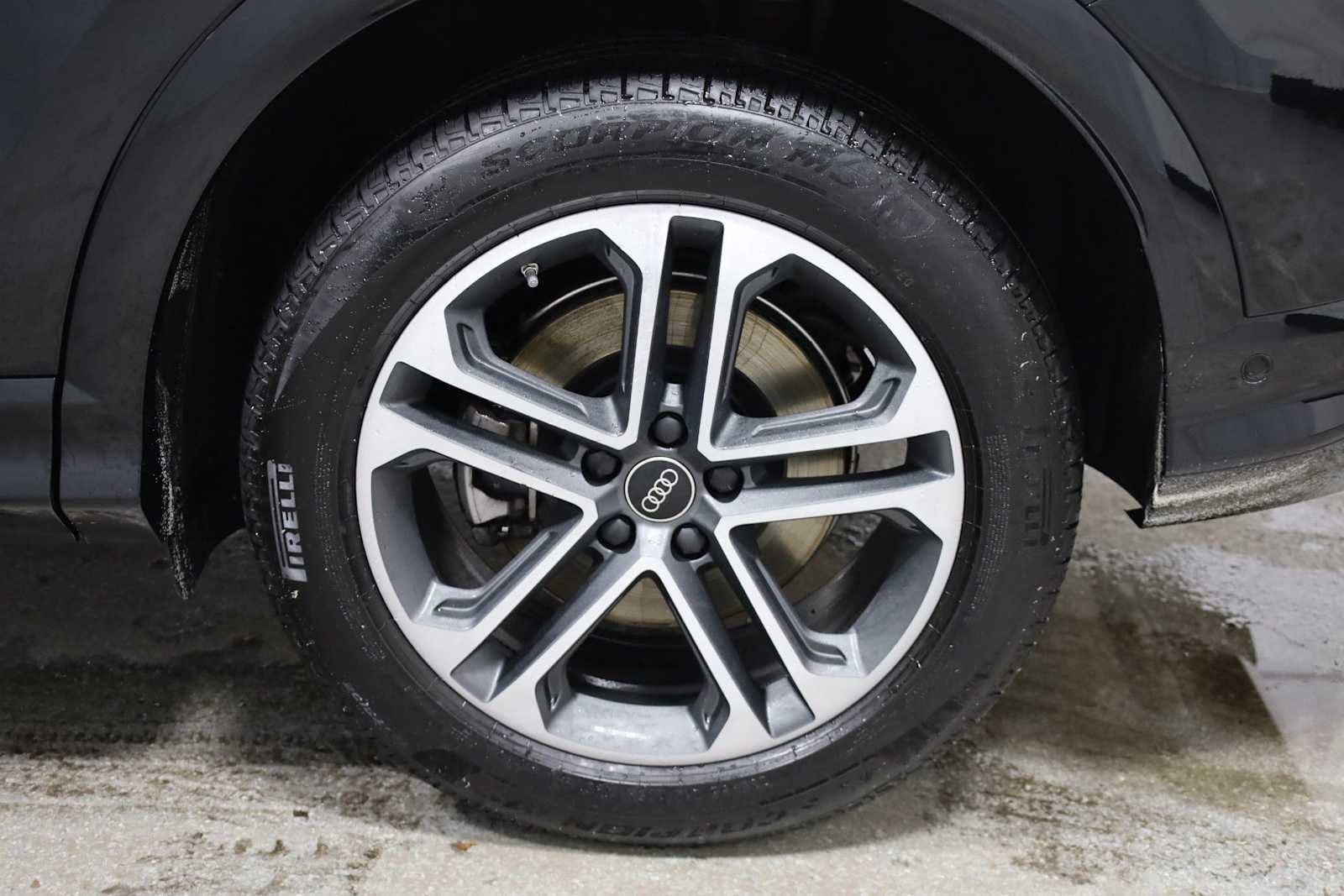 Certified 2025 Audi Q5 Prestige image 37