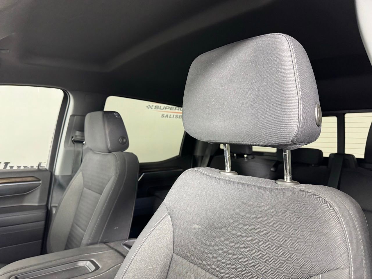 Used 2022 Chevrolet Silverado 1500 RST image 2