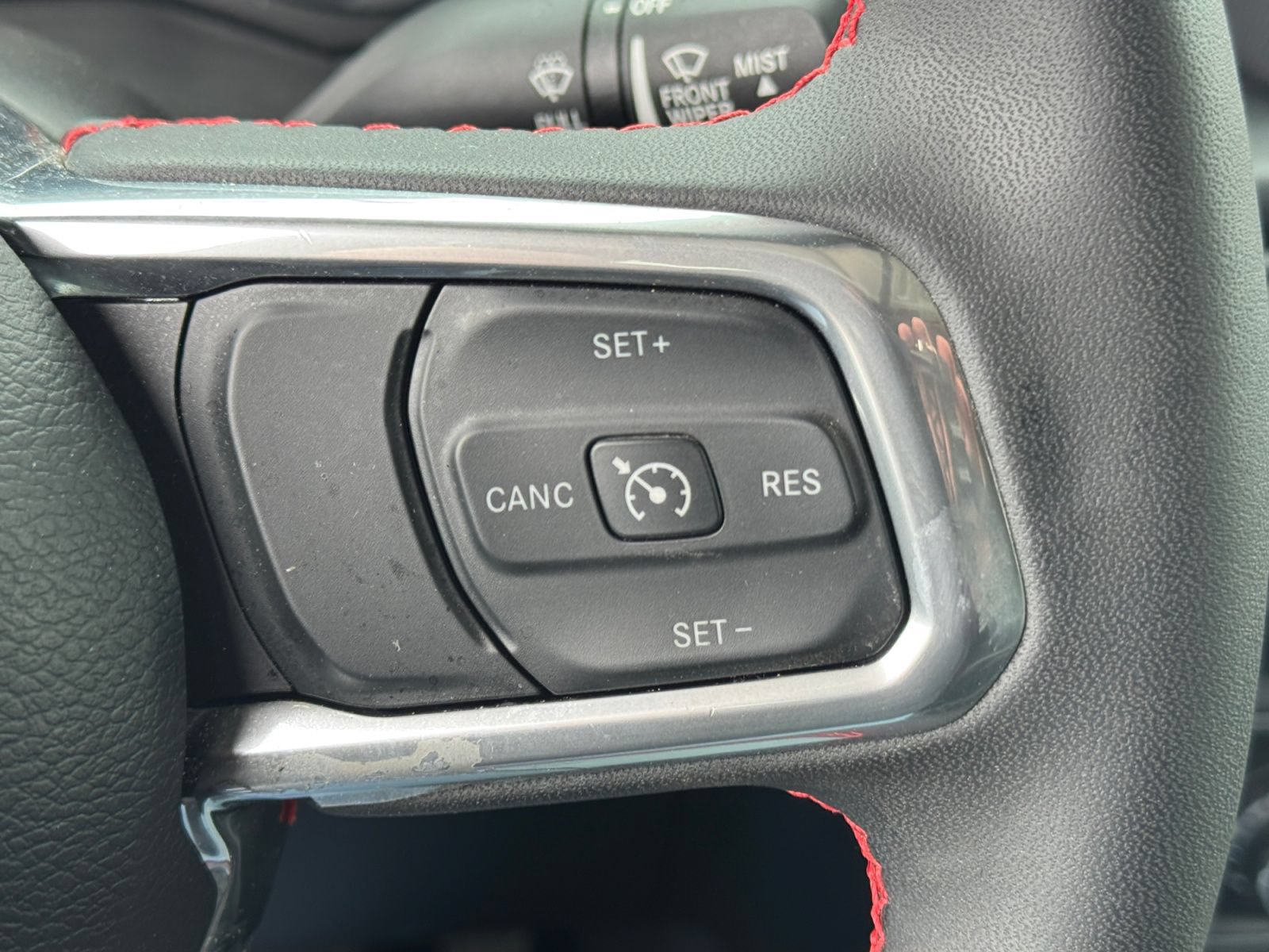 Used 2023 Jeep Gladiator Rubicon w/ Dual Top Group AWD/4WD image 22
