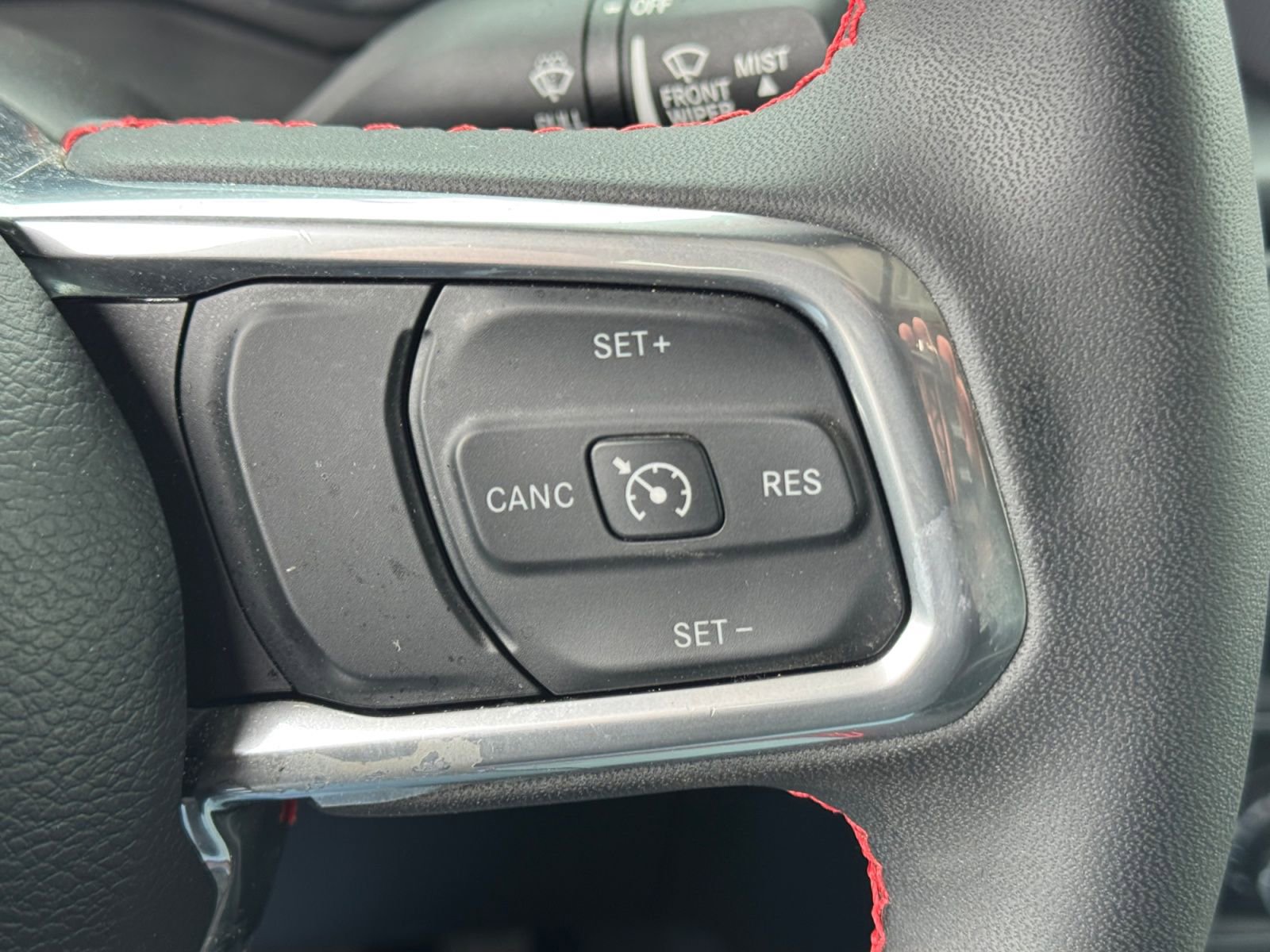 Used 2023 Jeep Gladiator Rubicon w/ Dual Top Group AWD/4WD image 22