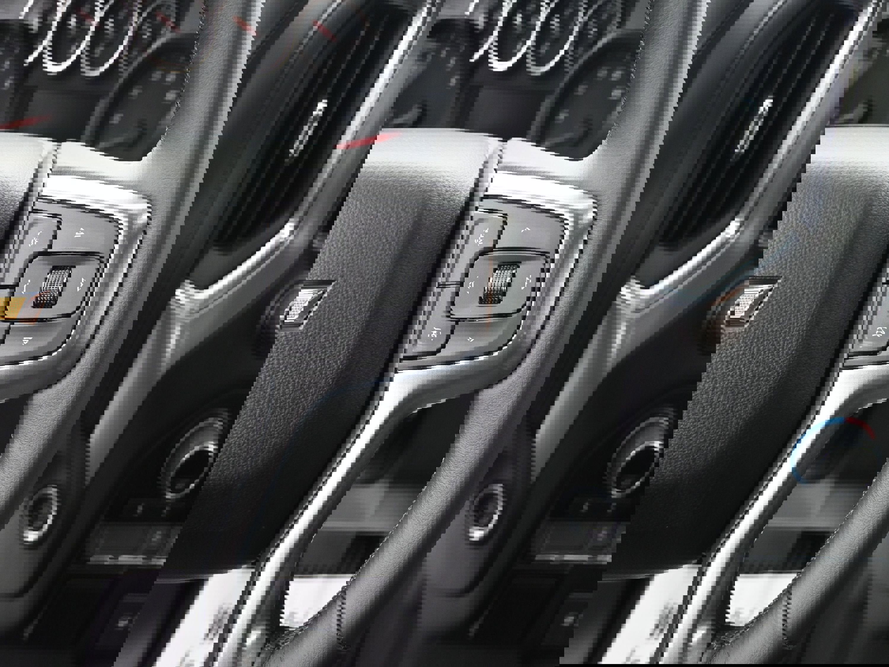 Used 2022 Chevrolet Silverado 1500 LT image 12